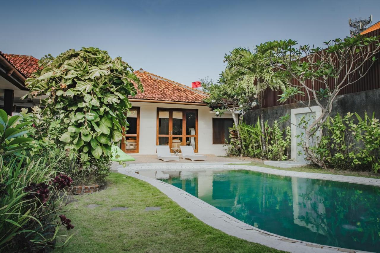 Merry * Nusa Dua (Bali)